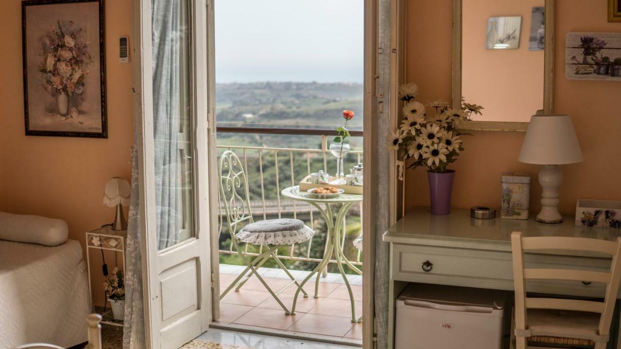 Sikelia Bed & Breakfast Agrigento Bagian luar foto